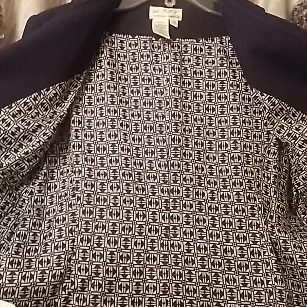 Jacket - Picture 4 of 4